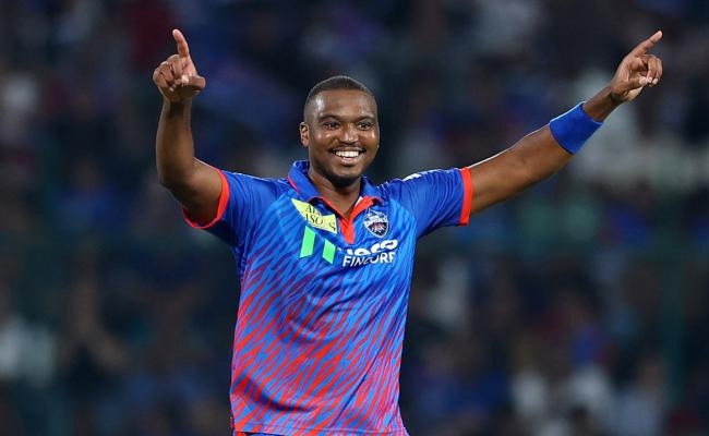 Lungi Ngidi fit to play against CSK